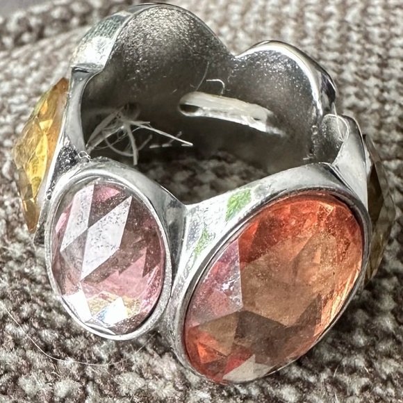Absolutely Stunning RARE Vera Wang Silver toned Ring With Gemstones Signed Desc* - Picture 10 of 12
